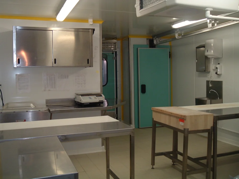 l'atelier de découpe à la ferme - la maîtrise du produit fermier